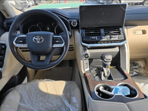 ⁦Toyota Land Cruiser cars for sale Model 2024⁩ - الصورة ⁦4⁩