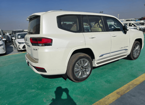 ⁦Toyota Land Cruiser cars for sale Model 2024⁩ - الصورة ⁦13⁩